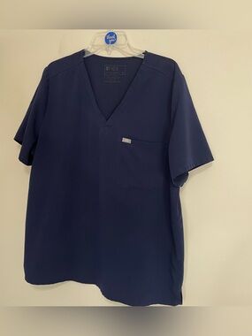 Figs  Navy Short Sleeve V-Neck‎ Scrub Top~ Size XXL Medical Staff
